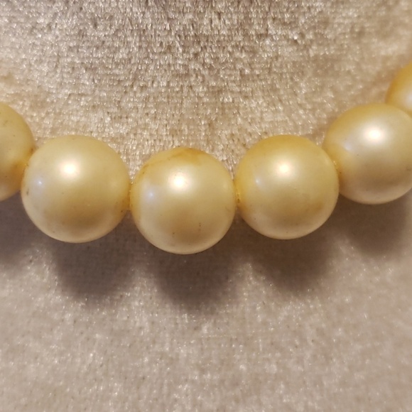 VINTAGE Faux Pearl Bead Choker Necklace Classic! - Picture 6 of 8